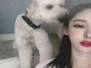 人一旦有了感情就窝囊得不行 怕分怕离怕他... 心若相知 无言也默契