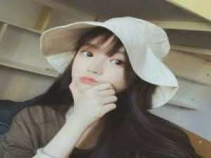 我抓不住这世间的美好只能装作万事顺遂的... 装逼的人请说出像样的