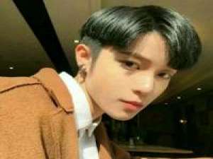 你不要再回头了,我怕我忍不住奋不顾身又跑... 既然不喜欢我，那就不