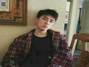 喜欢的关注一下，谢谢。 Heartless