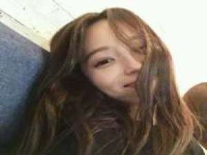 不要跟别人的男友走的太近 同时认识一对情... 要是不开心了就能缩进