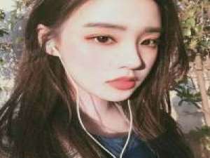 你一定有过这样的感觉吧 发现身边的人交际... 陪在我身边的人，虽然