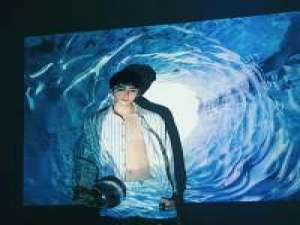 像我这种人心里不舒服也不会告诉你 要么... 没人喜欢孤独 只是不