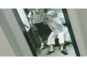 天涯何处无芳草，何必