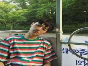 “我想和你吹吹风.” 獨立傲然，俯視腳下蒼