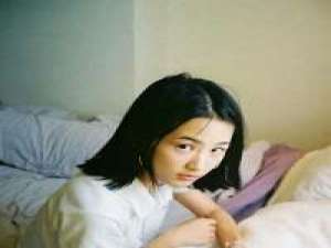 打破自己原则和底线坚持的感情 结局一定会... 孤独大概就是周围人声