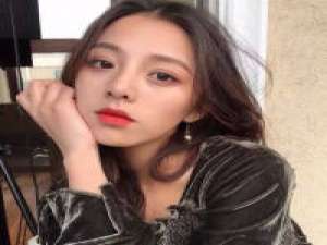有时候人和人还是刚刚认识的时候最好 你总是在一个人安静的