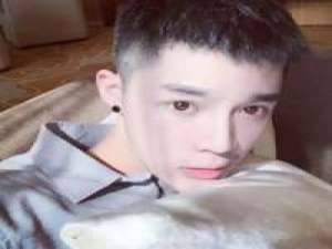 任她们多漂亮，未及你矜贵。 我见过真正难过的人