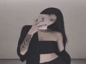 你的名字我的心事 你不知道你偷偷瞄向她