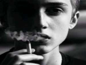 来根烟吗？ 我独自一人照顾着历代