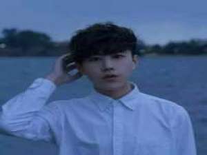 “高冷是我最后一层的伪装的幼稚“ 再见我的烦恼不再孤单