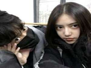 想做一个很酷的人 汽水只喝一半 走了就不回... 我说不出情话，我只想