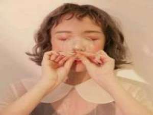 不是你不笑，一笑粉就