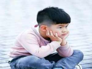 一个粉色的安吉啊 喜欢放狠话心软到不堪