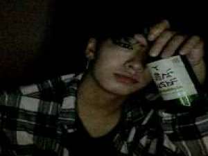 嗯 我宁愿创造自己的悲伤