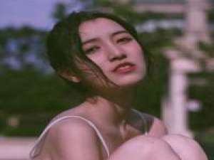 别人手牵手，我牵我的