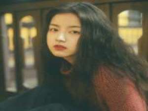 闺蜜头像 你喜欢吗 笑一笑，继续抱着你。