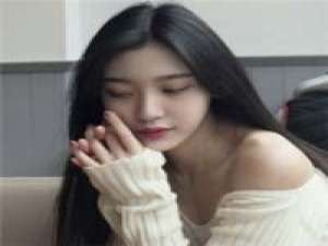 我听闻 你始终一个人 寒风刺骨我独行，雪上