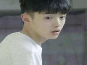 那种痛心的感觉经历几次就够了 失望攒够了 ... 我就喜欢上课上到一半