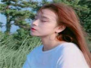 一个人值不值得你穷极一生去喜欢不是看他... 从来不奢求会有人真心