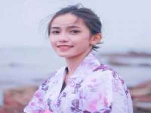 不知怎的你突然握紧了手 分离或许是最好的选择