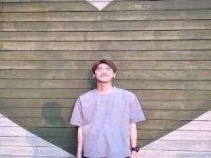 林芳：梦里你是梦 你的名字一竖一横一撇