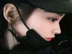 温言： 明明已经习惯了孤单，