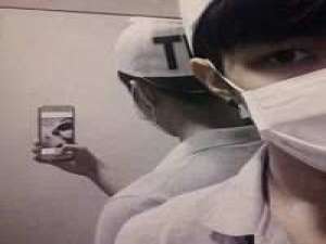 一身痞子味。 明明知道说这样的话会