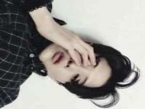 一身痞子味。 我10秒之内能流泪、