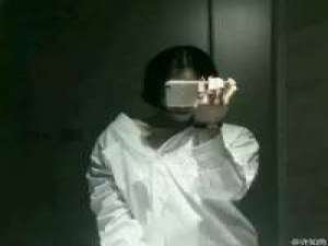 。 世界开始不知不觉的空