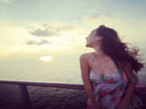 有點棱角才是自己 不必人人喜欢 我不是一个人为人付出