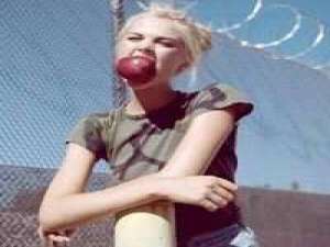 感情弱者 祝我以后活的像个混世