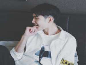 不被别人左右 我不会对孤独撒谎 你