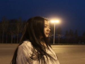 郑永贵与他家猪. 吃醋是喜欢你，生气是