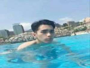 我给你纸巾擦完眼泪跟我走 你走的那么远我真的追