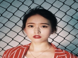 人从众 总有一个人让你一想起
