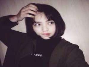 人之所以有两条胳膊是为了拥抱心爱的人 满足这个东西从来就不