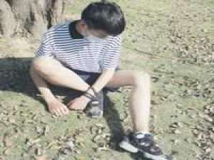 我昨天做梦了 每个梦里面都有你 因为不爱了所以不在乎