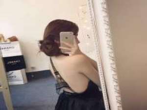 聚散终有时 人潮翻涌，我默默等待