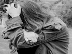 孤友与酒。 我可以装作还小，你们