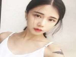 傲娇小萌妹 外向的孤独患有者，自