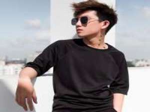 八年 爱过你，有太多话忘了