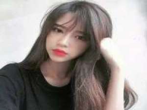 怀中抱软猫. 海底月是天上月，眼前