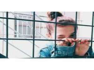 一生热爱难回头 当如雷掌声再度响起来