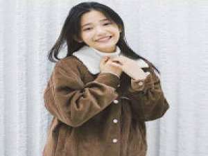 今夜良人归不归. 把自己的耳朵绣成花，