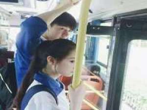 辞臣：生性孤独 热爱辜负 爱情不会在原地等谁，