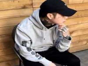 阿宁：細節品味 当我看着你为她哭红了