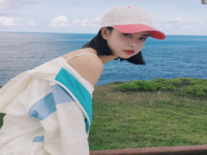 薄倩 头分外的痛遇到一双我