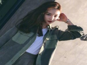 薄倩 无能的人无病呻吟。