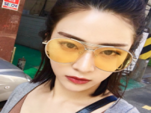 薄倩 距离太近，爱也会变成